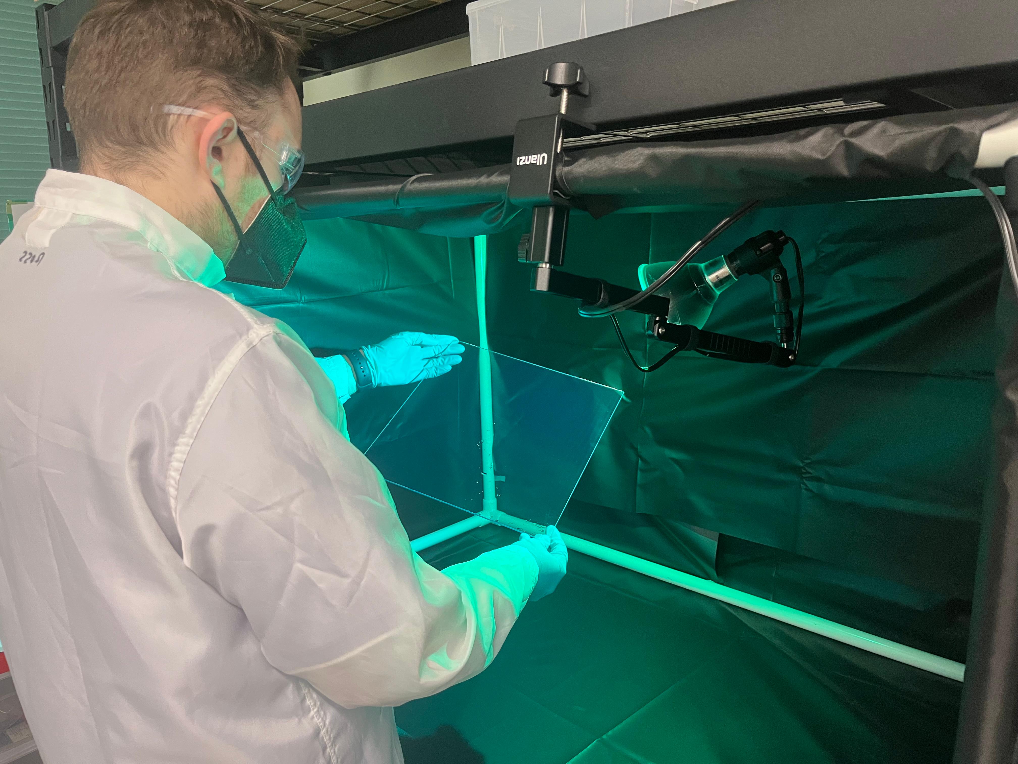 Green light inspection booth setup